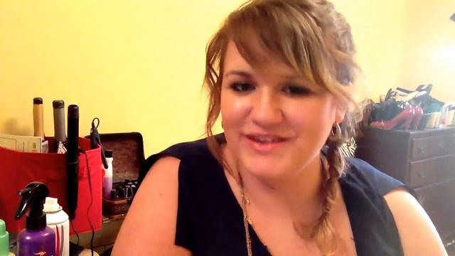 The camera adds 5(0) pounds- Real Talk смотреть онлайн