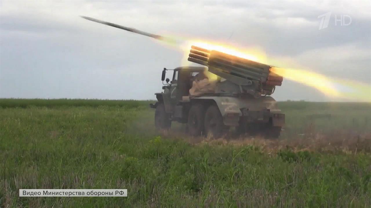 Украинские националисты несут потери в живой силе и технике на всех направлениях СВО