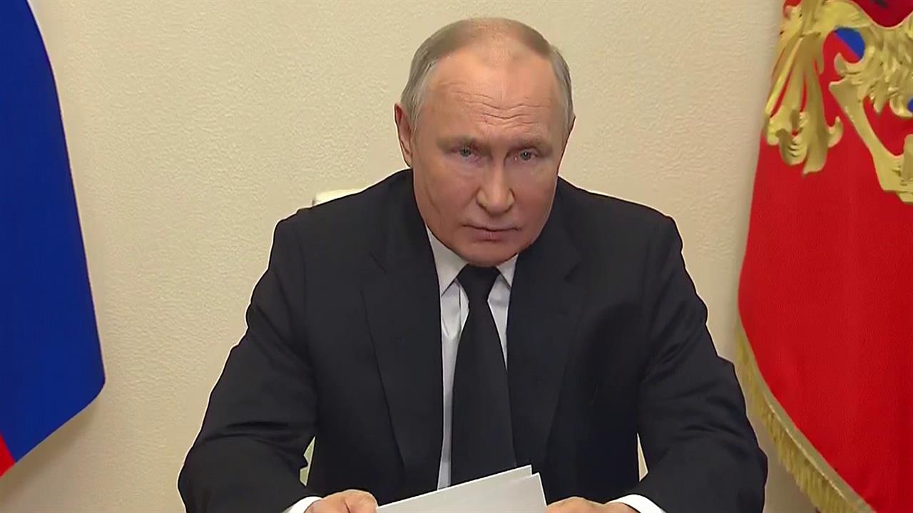 Владимир Путин отметил слаженную работу МЧС при чрезвычайных ситуациях
