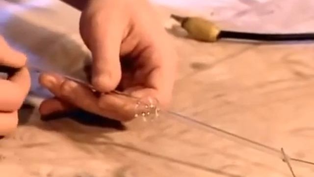 Как из неона делают шедевры смотреть онлайн