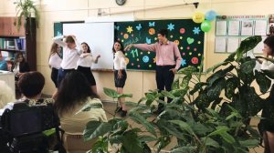 Сценка на День учителя. Наши учителя такие