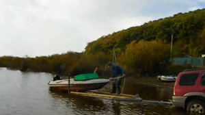 погрузка лодки на прицеп