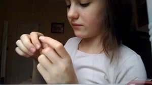 Клею накладные ногти. Что с моими ногтями???
