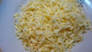 Конвертики из лаваша с сырной начинкой
