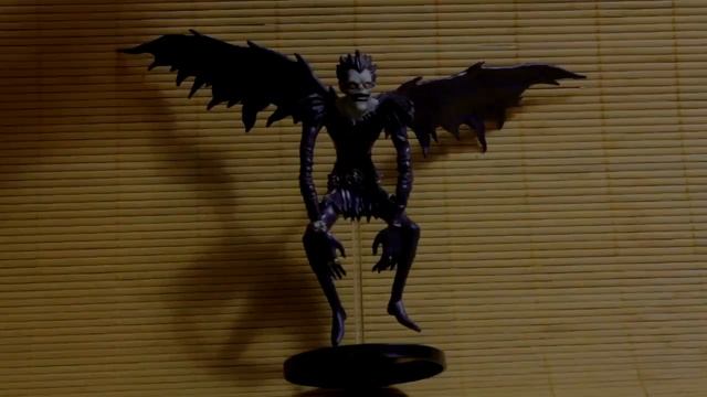 Тетрадь Смерти - фигурка Рюук смотреть онлайн