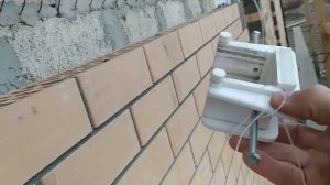 Приспособление для кладки кирпича (подробнее), изменения по стройке