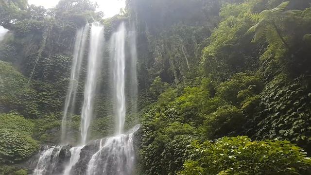 Водопад Секумпул. Бали. смотреть онлайн