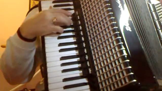 Аккордеон Weltmeister Stella, 4/4, гарантия смотреть онлайн