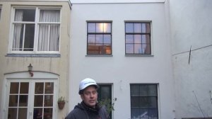 Это лучший дворовый фасад, Амстердам: какой ужас творится в Голландии