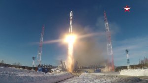 Ракета _Союз-2.1а_ со спутником _Меридиан-М_ (Плесецк, 2022)