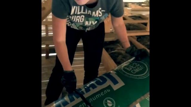 Утепляем потолок женскими руками смотреть онлайн