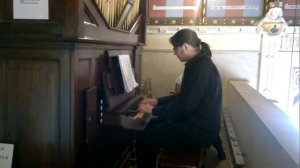 Luke plays Carisbrooke Castle chapel organ