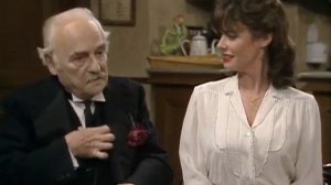 Allo 'Allo season 1 episode 5 - The Funeral