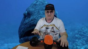 Самый бюджетный подводный скутер Geneinno s2 orange.