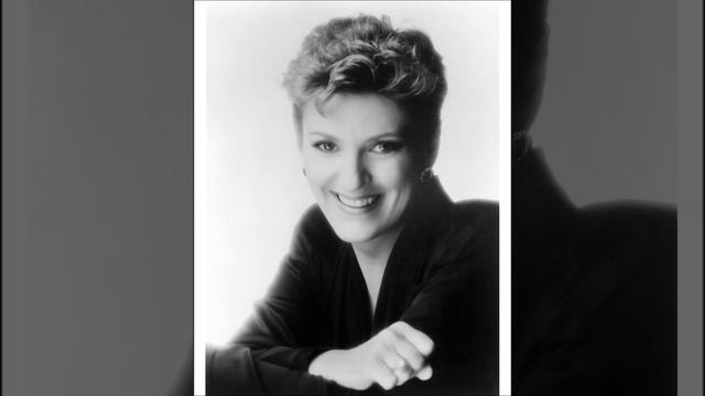 Sally Wolf Queen of The Night (Act I Aria) смотреть онлайн