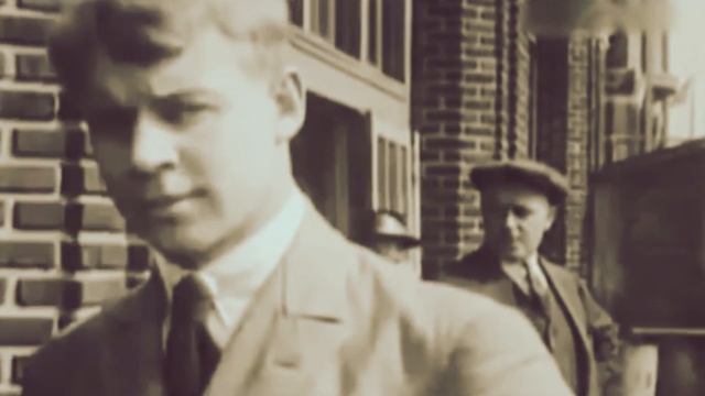 Есенин первый и последний стих (Автор: Сергей Есенин)