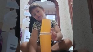 играю с стаканами