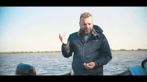 ПОПАЛИ В Жуткий ШТОРМ на Ильмене. РАЗВАЛИЛИСЬ РИБы. Еле дошли до Новгорода