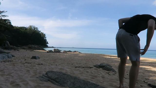 Работа над анимацией, пробежки на пляж и знакомство с Пхукетом смотреть онлайн