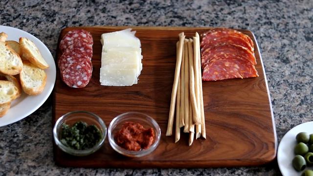 Charcuterie Board - Italian Style смотреть онлайн