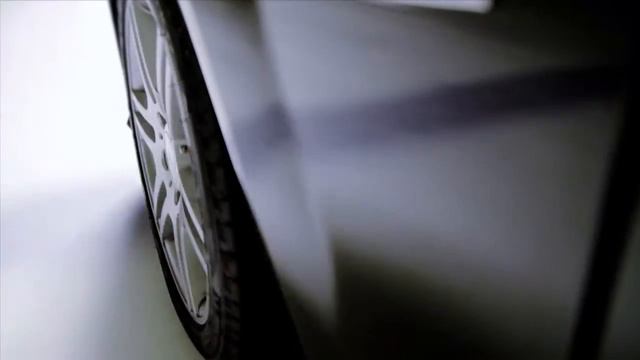 Mercedes-Benz: Cold Weather Tyres смотреть онлайн