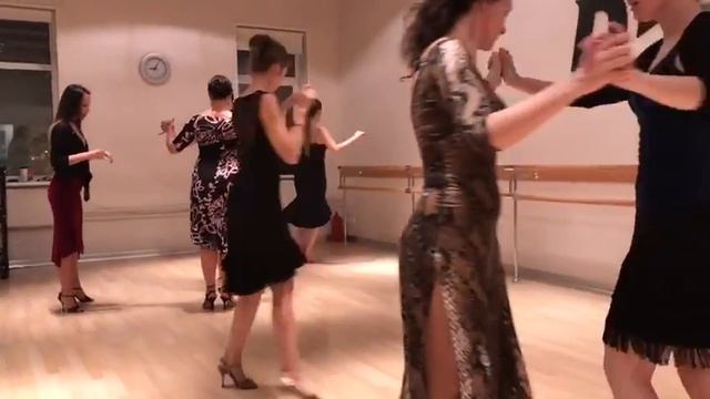 Женские техники танго с Сагдианой Хамзиной в D-FUSION
