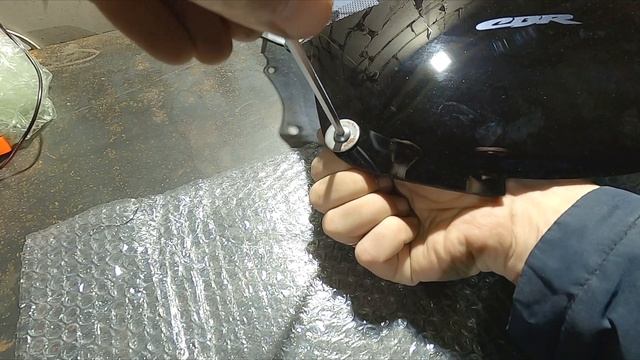 Установка - отзыв турингового стекла Loster на Honda cbr 1100 смотреть онлайн