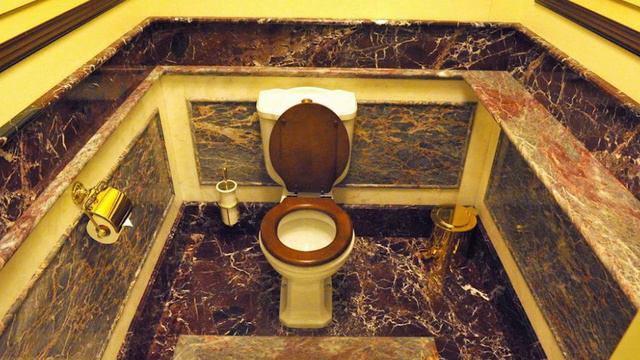 POV:ты вышел в туалет во время тоя смотреть онлайн