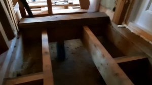 Утепление бани. Ветрозащитная мембрана пола.