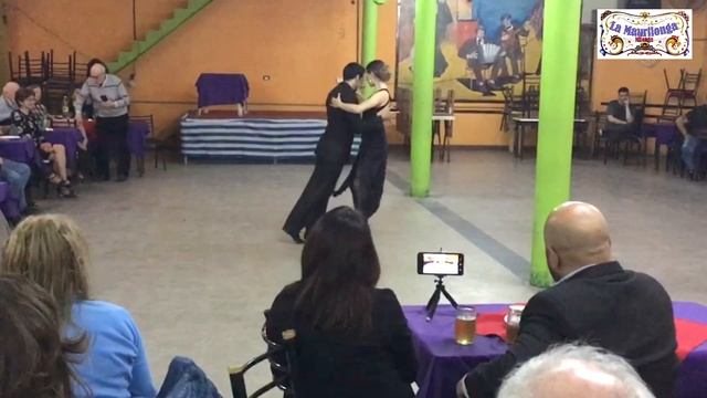 Nadina Balaguer y Froyamel Corro, bailan El huracan, Compania Reviviendo Tango. 14/07/22 смотреть онлайн