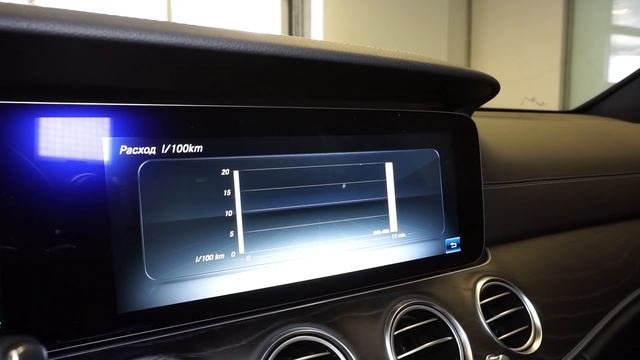 Mercedes-Benz E-Class седан 2017 3.0T (333 л.с.) 4WD AT E 400 Sport - видеообзор