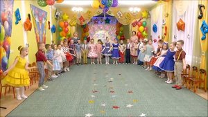 ВЫПУСК "Первоклассные стиляги покидают детский сад" - песня Хлопайте в ладоши