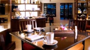 Moevenpick Resort & Spa Karon Beach Phuket.  Отели в Карон бич . Карон бич Пхукет. Отели Таиланда.