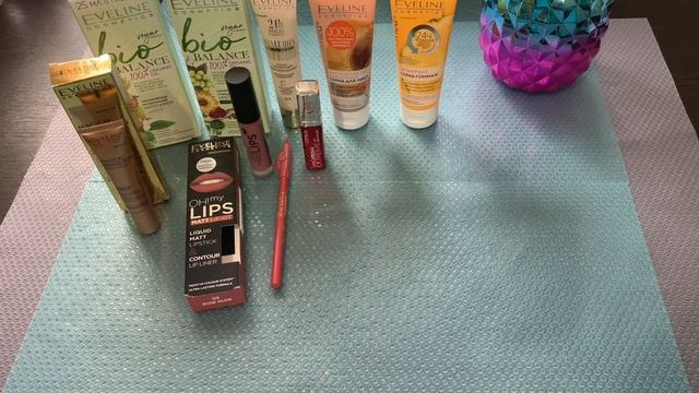 Много крутых новинок из Подружки EVELINE и ESSENCE-PAC-MAN смотреть онлайн