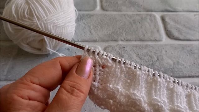 ? ДЕВОЧКИ, ШИКАРНАЯ И ОЧЕНЬ ПРОСТАЯ ДЕКОРАТИВНАЯ АЖУРНАЯ РЕЗИНКА СПИЦАМИ смотреть онлайн