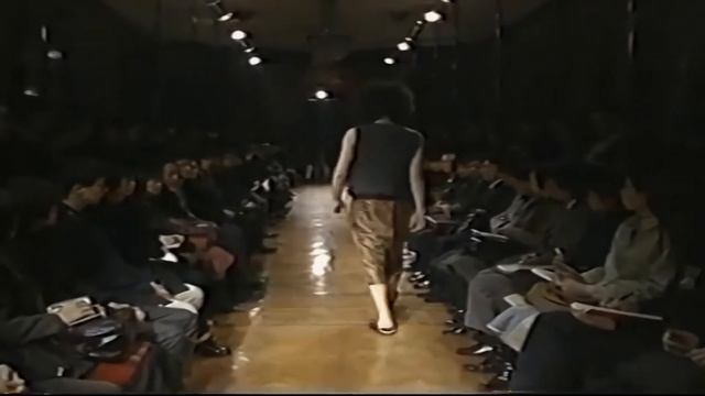 Number (N)ine - SS01 TIME MIGRATION Runway Show - 4k Ultra HD