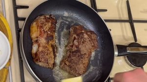 СТЕЙК. Стейк на сковороде. Стейк рецепт. Как приготовить стейк. Стейк из говядины. Ужин. ASMR