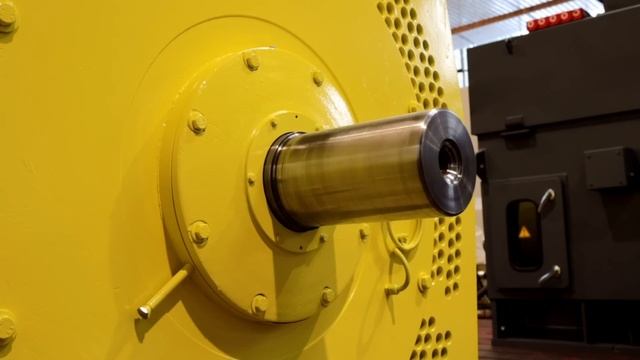 1.7 MW megawatt (~ 2280 hp) - big electric motor start смотреть онлайн
