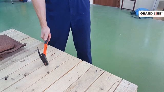 Молоток кровельщика с магнитным держателем гвоздя Strike смотреть онлайн