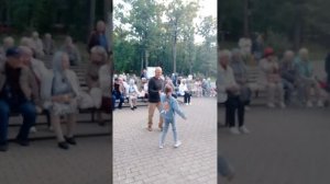 танцы кому заа..! Саранск. Пролетарский парк. 30 августа. 2023 год.