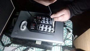 Микшерный пульт на аккумуляторе с вокальным эффектом delay. 8-ми канальный микшер - HY 01.