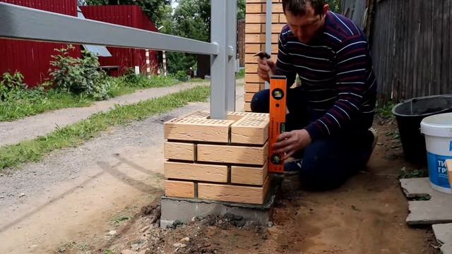 Укладка столба облицовочным кирпичом. смотреть онлайн