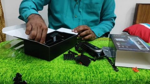 Hair cut Tirmmar Geemy Hair Clipper GM-6080