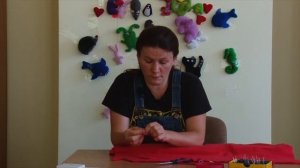 Как вставить нитку в иголку. Как завязать узелок на нитке