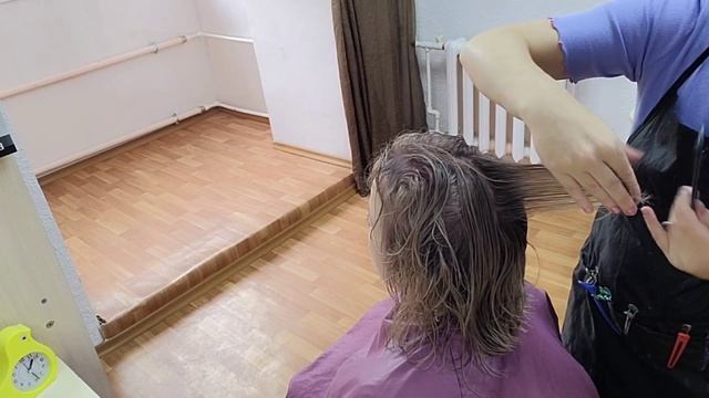 Coloring gray hair. Hair toning. A haircut.