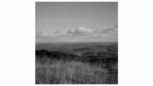 Shooting Black and White film on the Blue Ridge Parkway | Ilford HP5 смотреть онлайн