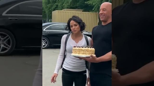 День рождения Мишель Родригез Вин Дизель с Форсажной семьей Vin Diesel Fans