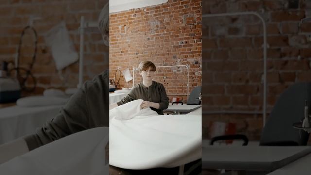 Процесс настилания ткани. Работа закройщика, 2 часть.
