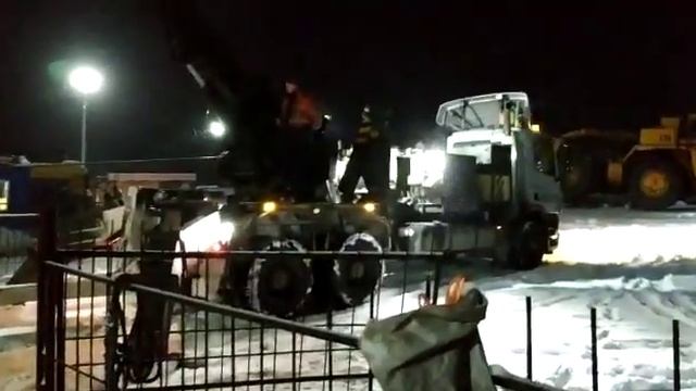 Грузовой Эвакуатор VS Самосвала Terex (70тонн.) смотреть онлайн