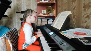 Заинька. Учусь играть на фортепиано